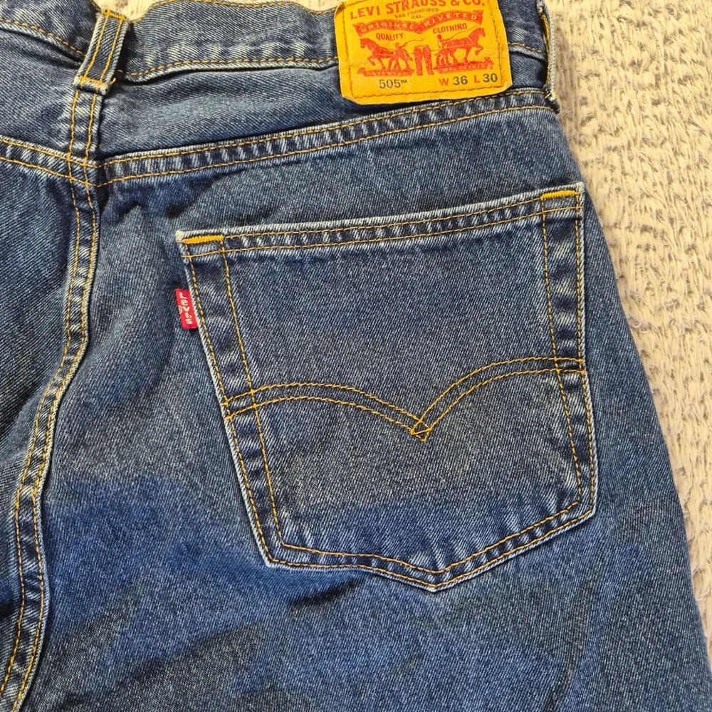 Levi's 505 Regular Fit 00505-4886 Mens 36x30 Blue Straight Leg Denim Jeans